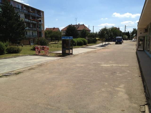 Hrušovany-odstavná stání-zámková dlažba