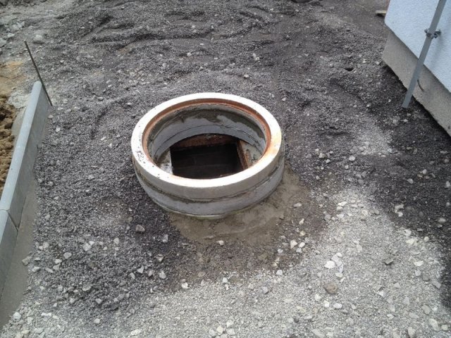 MŠ Kárníkova-zámková dlažba