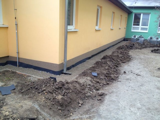 MŠ Koperníkova-zámková dlažba