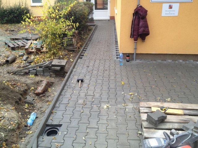 MŠ Koperníkova-zámková dlažba