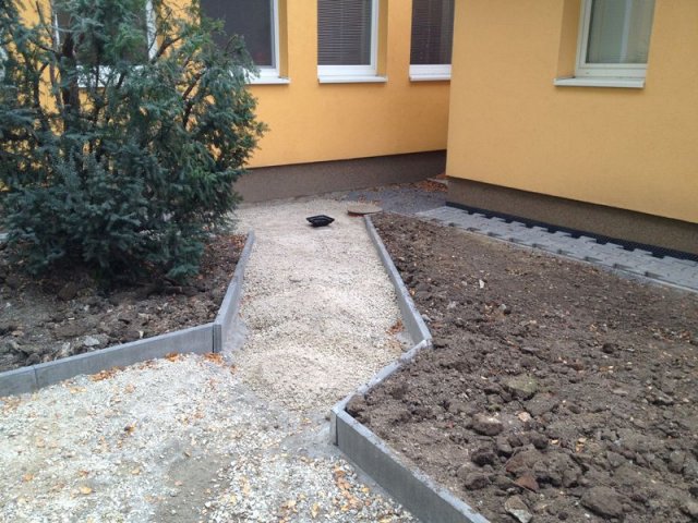 MŠ Koperníkova-zámková dlažba