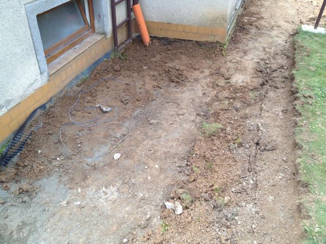 Mokra-zámková dlažba