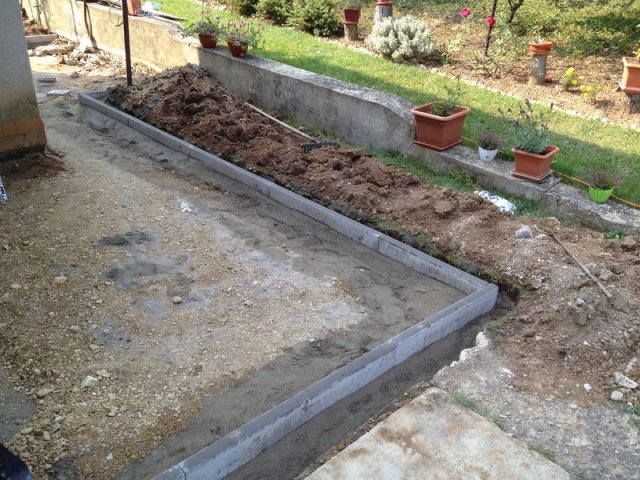 Mokra-zámková dlažba