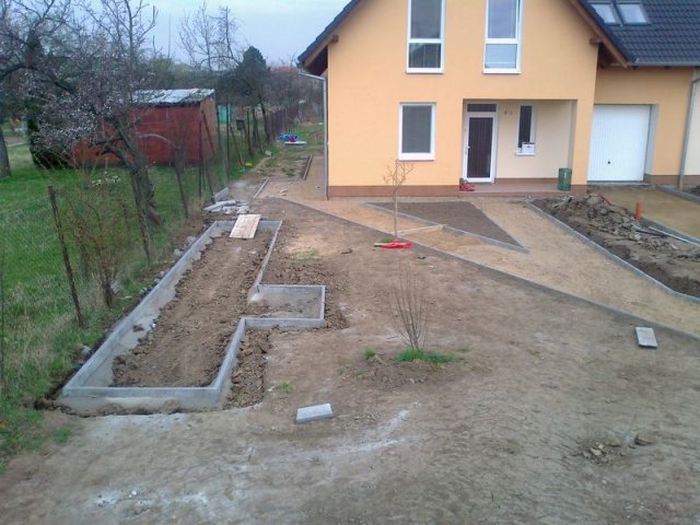 Rajhradice-zámková dlažba