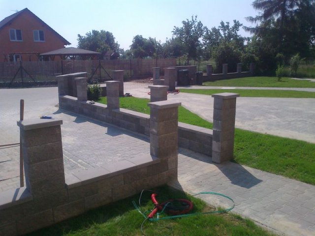 Rajhradice-zámková dlažba