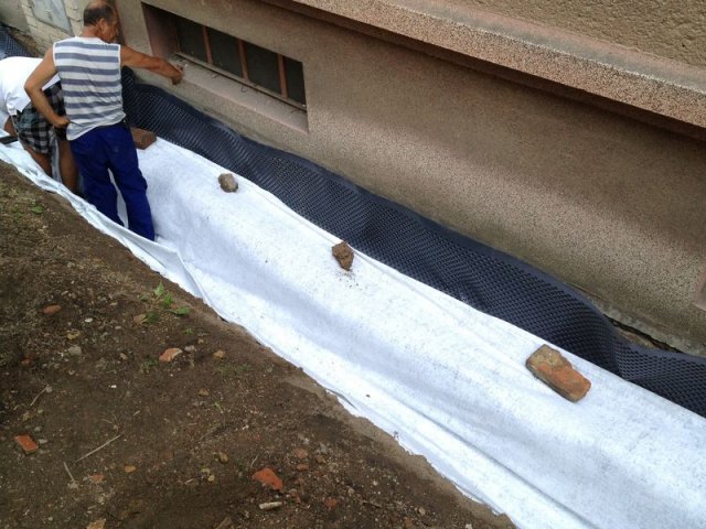 Šumavská-okapový chodník